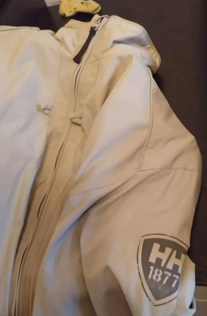 Куртка Helly Hansen состояние отличное - миниатюра 2