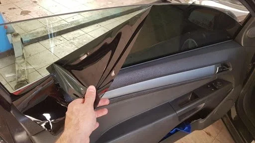 Снятие тонировки со стекол автомобиля - изображение 1