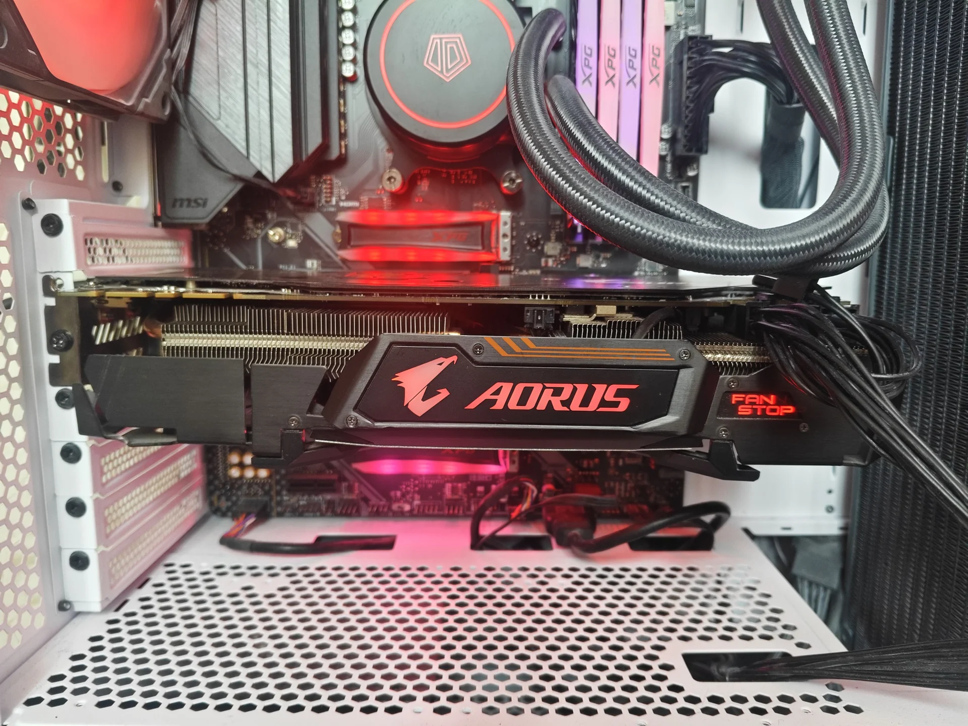 Видеокарта Gtx 1070 Aorus - миниатюра 2