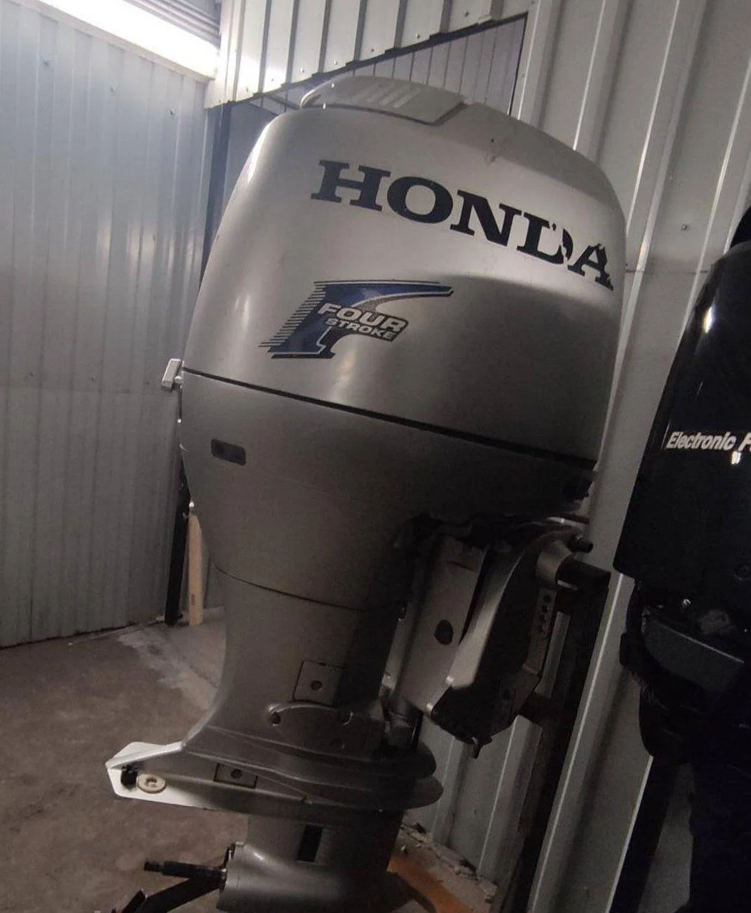 Лодочный мотор Honda - изображение 1