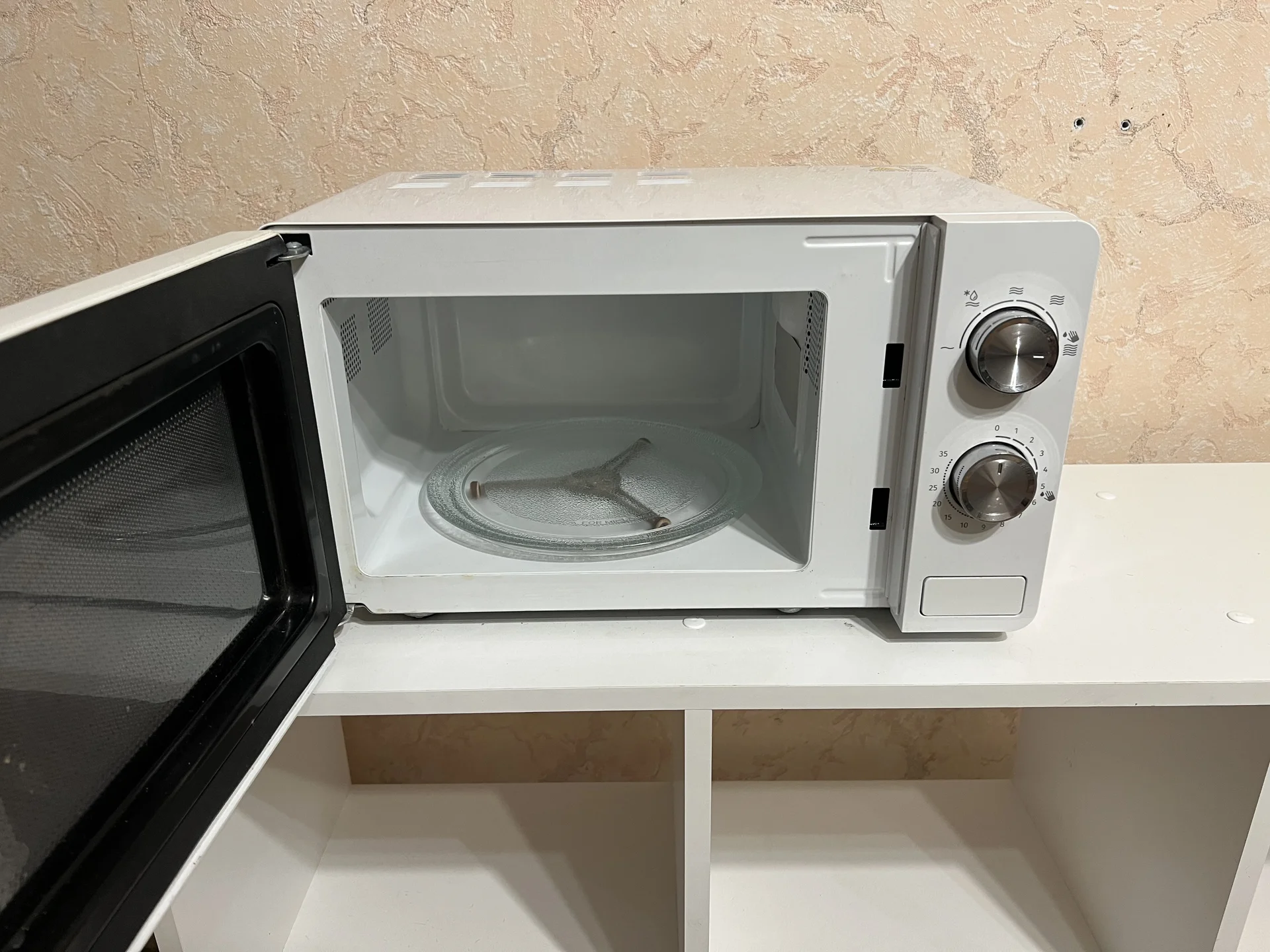 Микроволновая печь - миниатюра 2