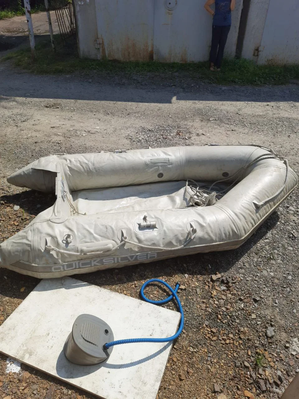 Продам лодку Quicksilver Adventure 340 + мотор MERCURY 6.0 - миниатюра 9
