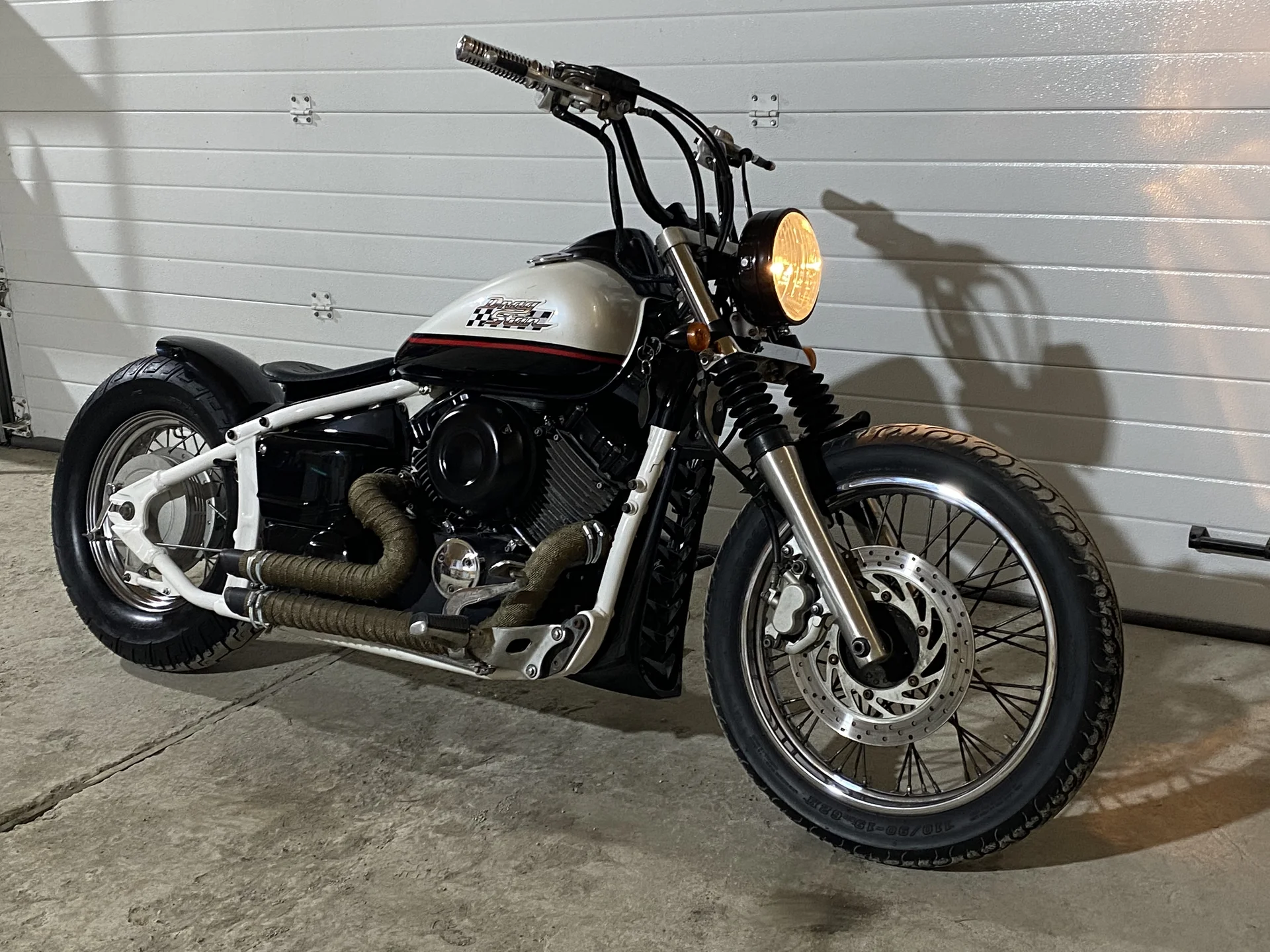 Мотоцикл Yamaha drag star 400 custom - миниатюра 2