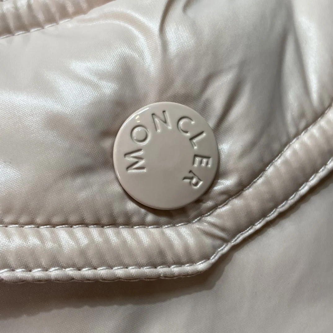 женский пуховик Moncler - миниатюра 6