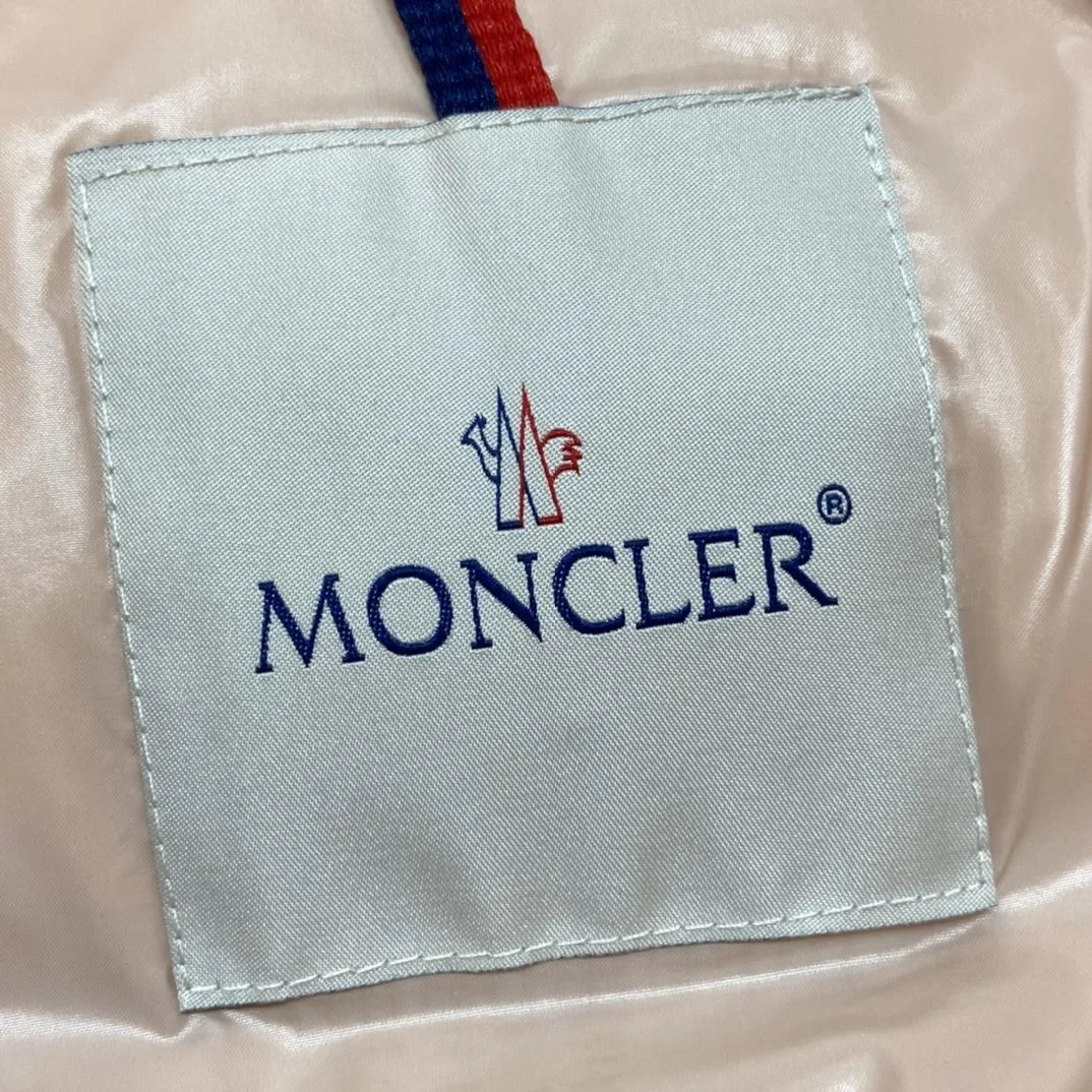 женский пуховик Moncler - миниатюра 8