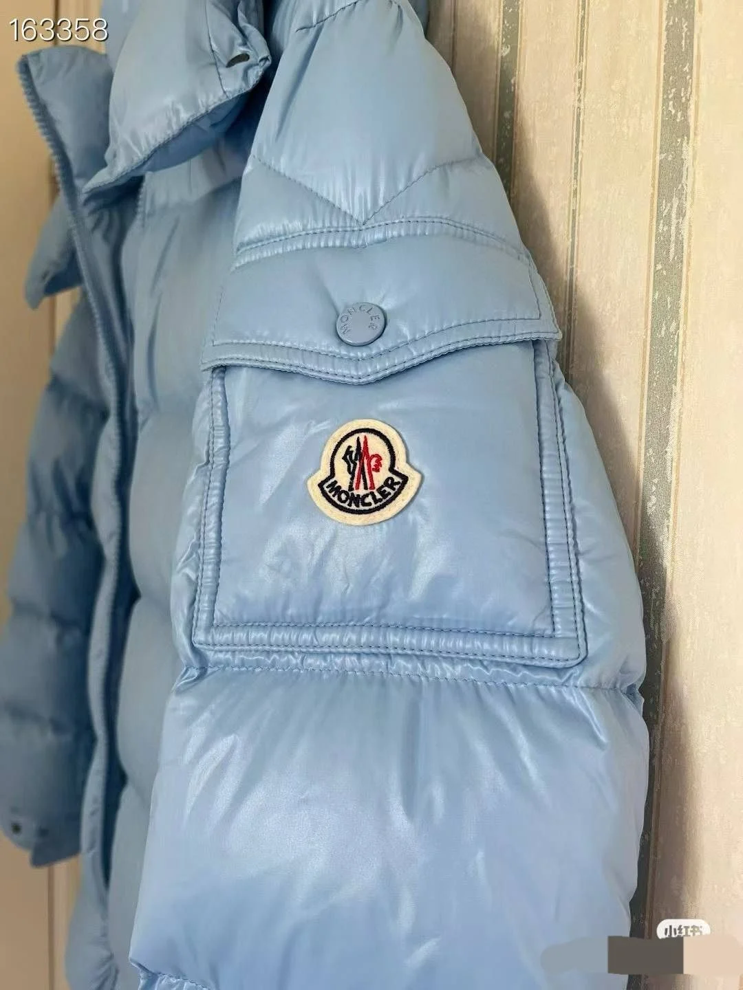 пуховик женский Moncler - миниатюра 3