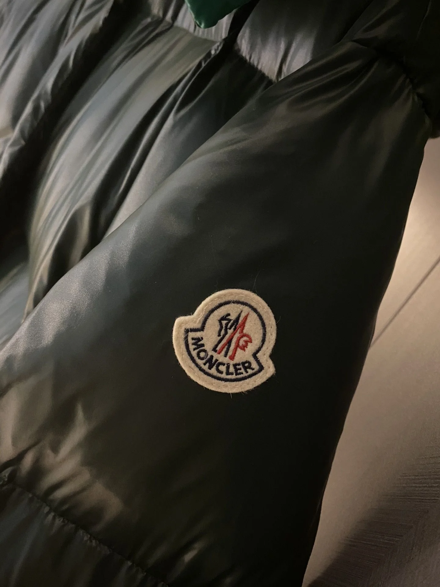 пуховик женский Moncler - миниатюра 6