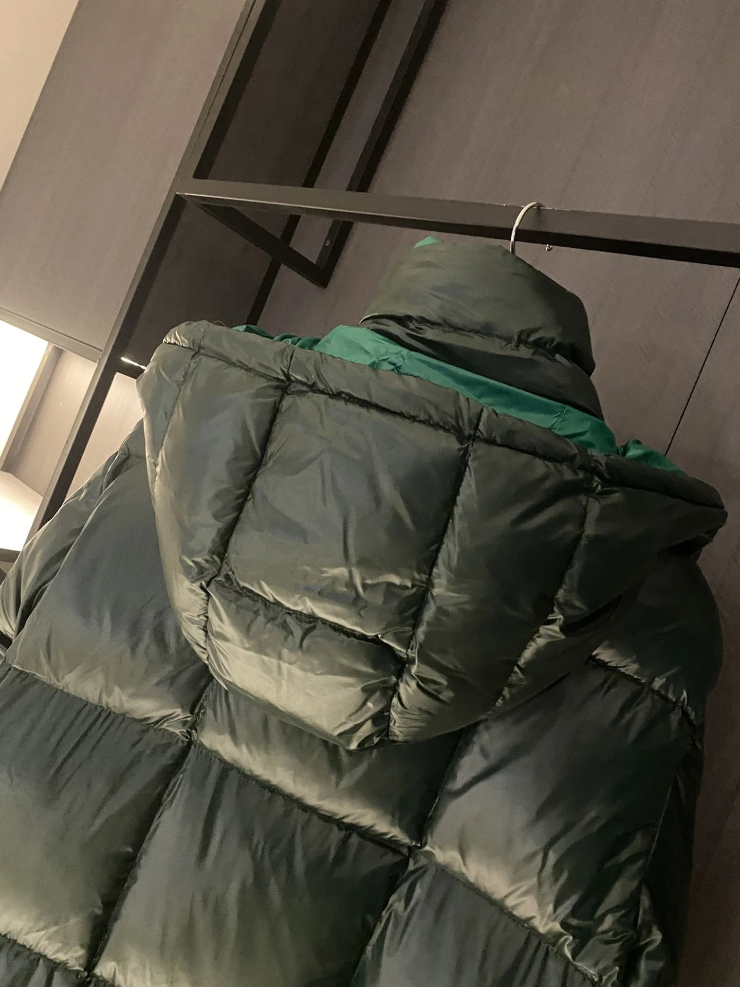 пуховик женский Moncler - миниатюра 8