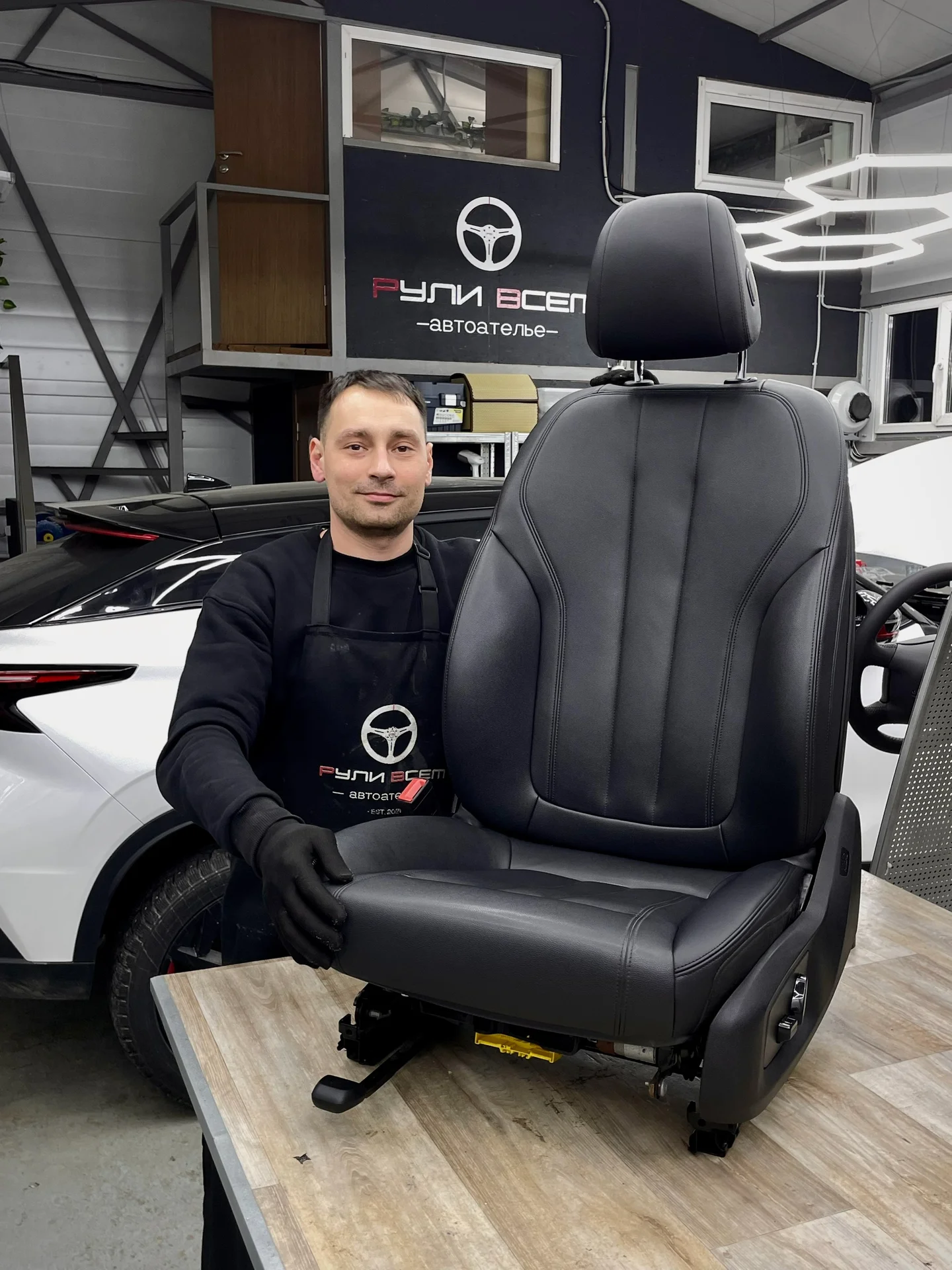 Перетяжка руля, потолка, шумоизоляция авто - миниатюра 7