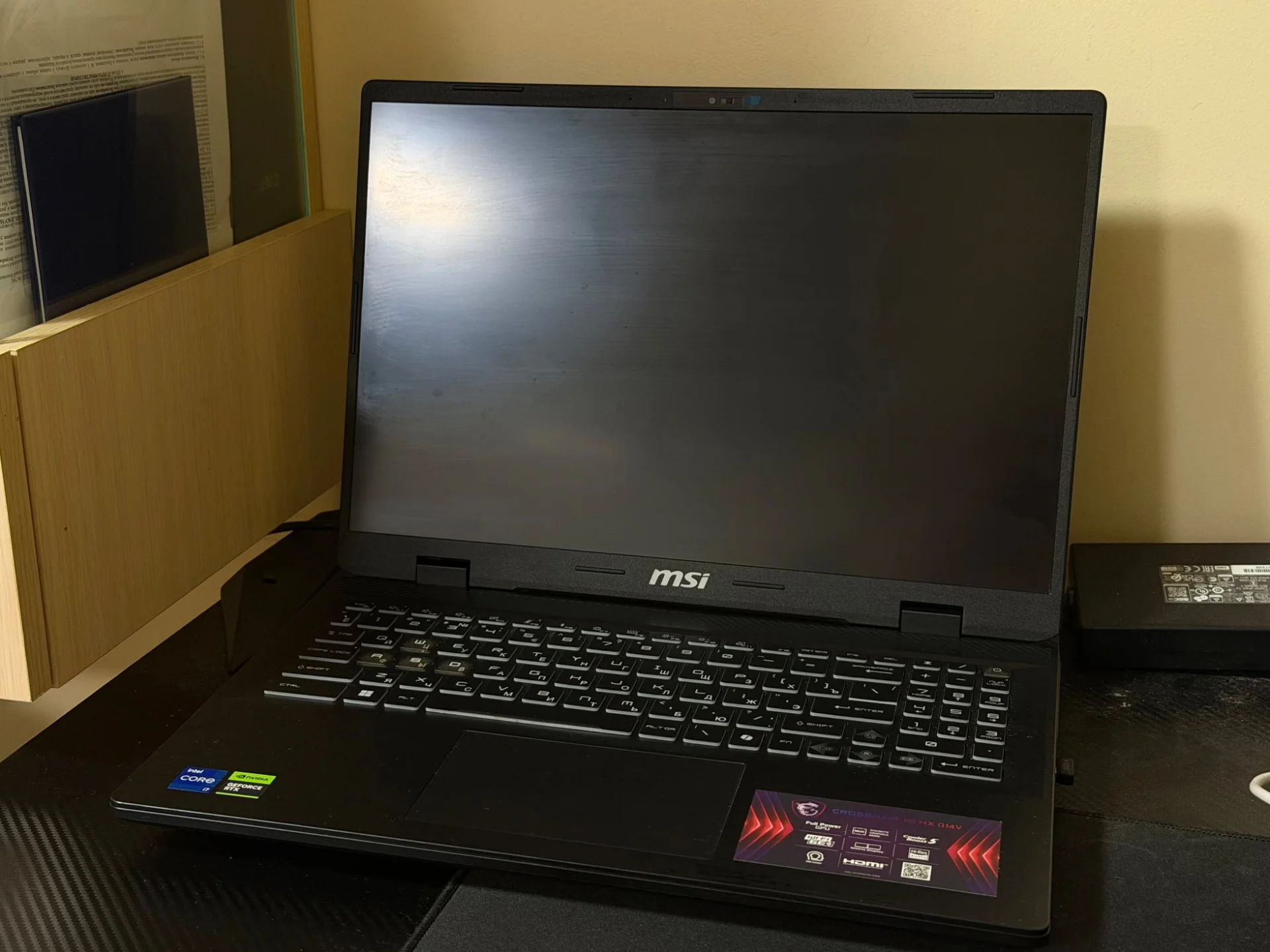 Игровой ноутбук MSI Crosshair 16 HX - изображение 1