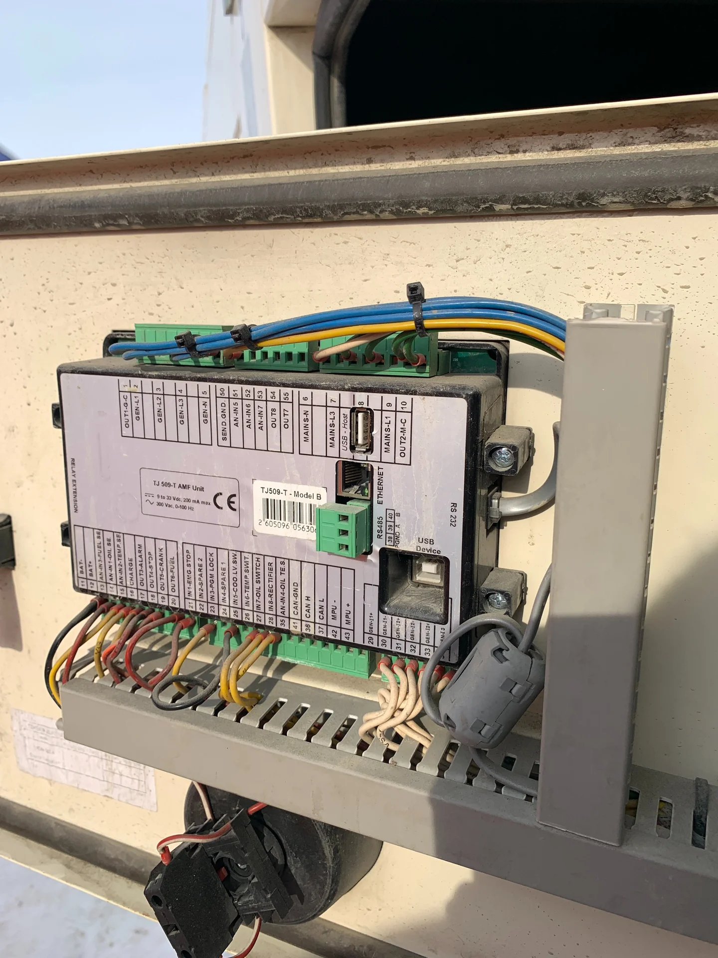 Дизельный генератор б/у Teksan TJ 335 240 кВт - изображение 1
