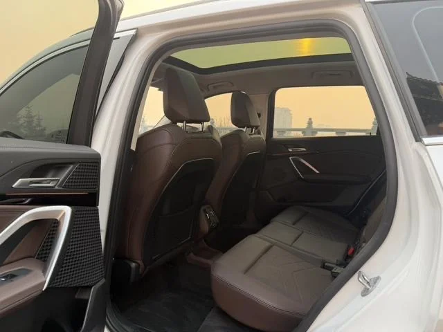 BMW X1 20Li - миниатюра 6