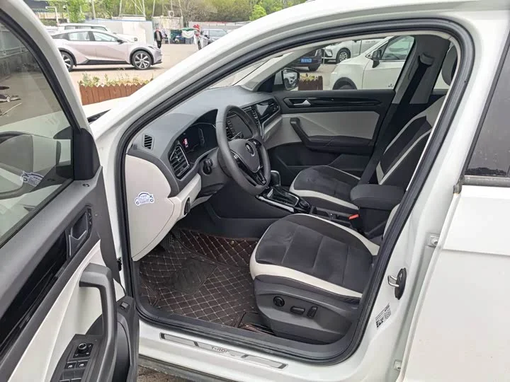 Volkswagen T-Roc Tango 2022 - миниатюра 5