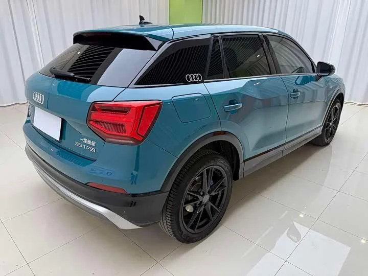 Audi Q2L 2021 35 TFSI Enterprising & Dynamic - миниатюра 2