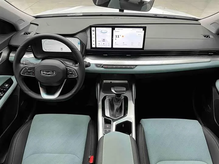 Geely Emgrand L 1.4T CVT Extreme Type 2022 - миниатюра 3