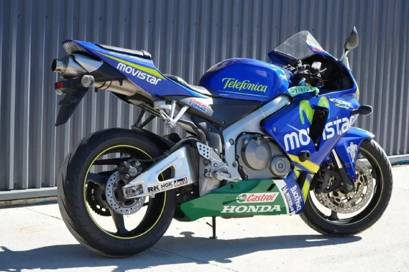 Honda CBR600RR 2006 - миниатюра 2