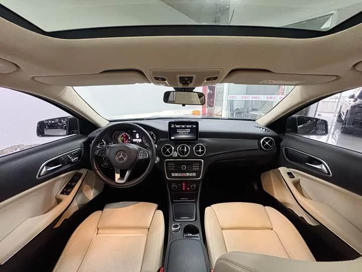 Mercedes-Benz GLA 2018 GLA 200 Fashion Type - миниатюра 3