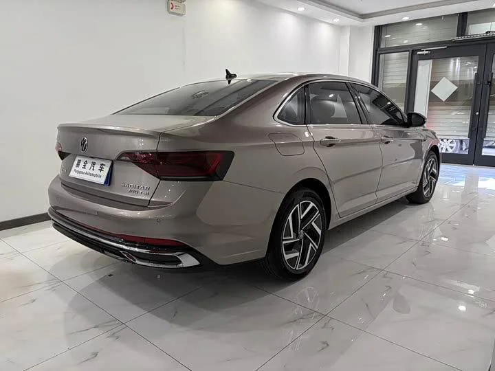 Volkswagen Sagitar 2023 280TSI DSG Excellent Plus Edition - миниатюра 2