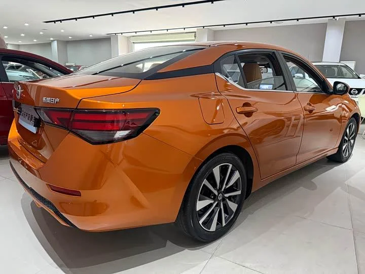 Nissan Sylphy 2022 1.6L CVT Luxury Edition - миниатюра 2