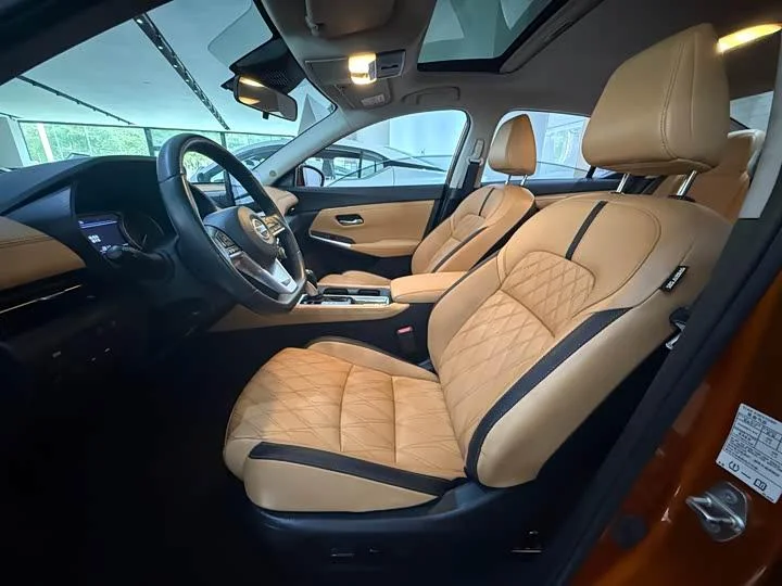 Nissan Sylphy 2022 1.6L CVT Luxury Edition - миниатюра 4
