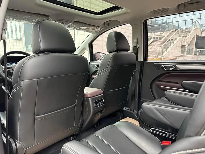 Trumpchi M6 PRO 270T Automatic Deluxe Edition 2021 - миниатюра 5