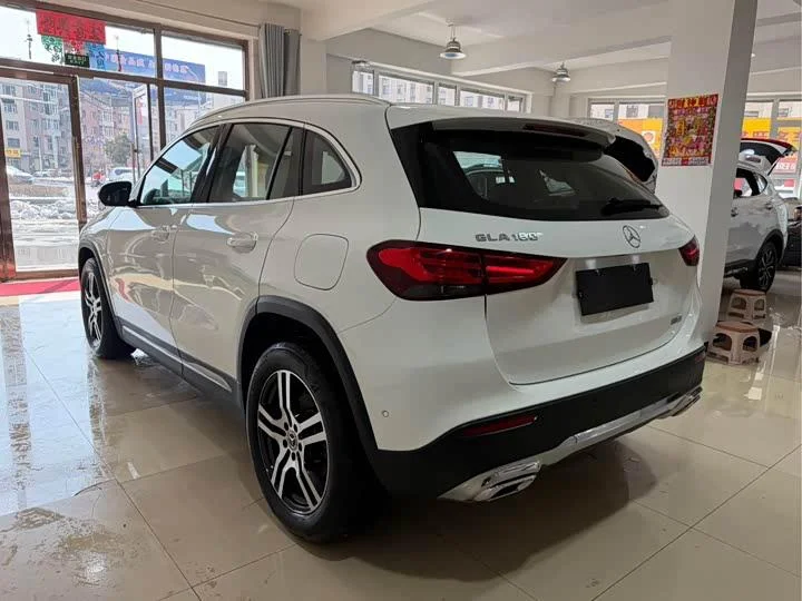 Mercedes-Benz GLA 2022 facelift GLA 180 - миниатюра 2