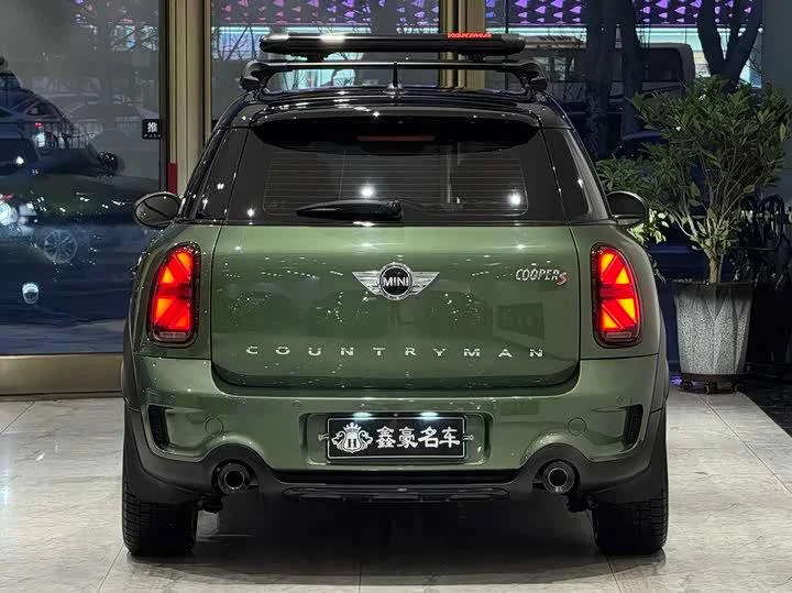 MINI Countryman 1.6T Cooper ALL4 - миниатюра 3