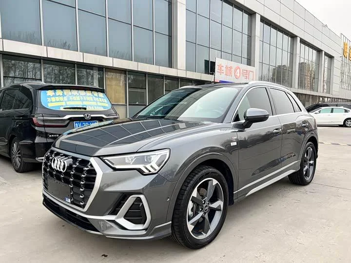 Audi Q3 2022 35 TFSI S line - изображение 1