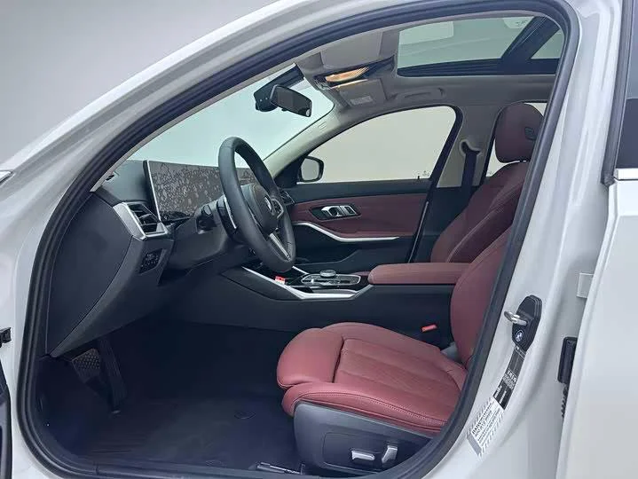 BMW 320Li M Sport 2023 - миниатюра 5