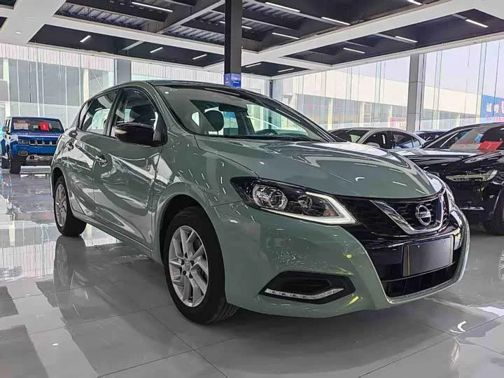 Nissan Tiida 2024 1.6T CVT Smart Edition - миниатюра 2