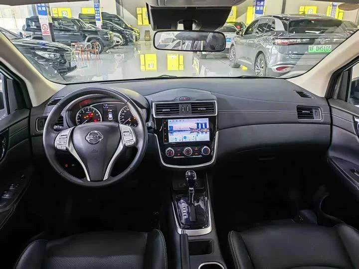 Nissan Tiida 2024 1.6T CVT Smart Edition - миниатюра 4