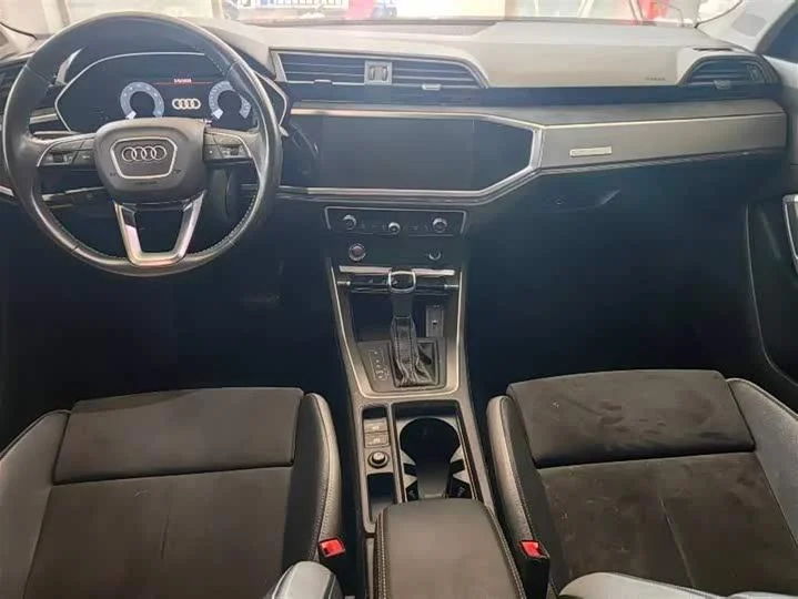 Audi Q3 2022 35 TFSI Enterprising & Dynamic - миниатюра 3