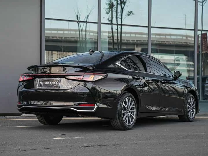 Lexus ES200 2025 Premium - миниатюра 2
