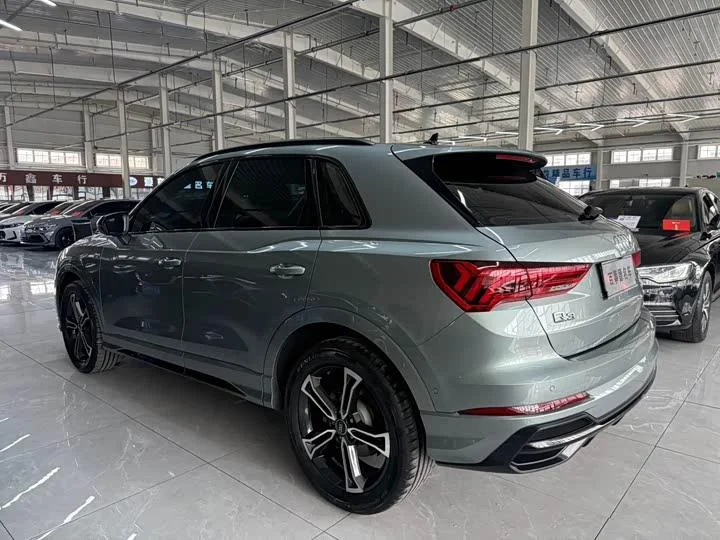 Audi Q3 2023 model 35 TFSI Fashion Dynamic - миниатюра 2