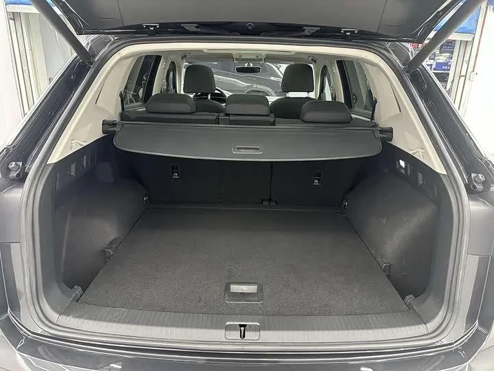Volkswagen Tayron 1.4T 280TSI AT Luxury Smart Edition 2021 - миниатюра 6