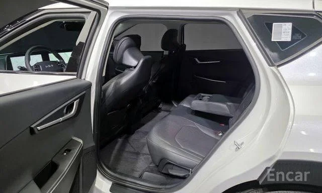 Kia EV6 Long Range 4WD Air 2021 - миниатюра 7