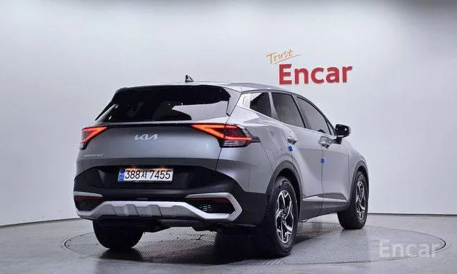 Kia Sportage 2.0 Diesel Prestige 2023 - миниатюра 2