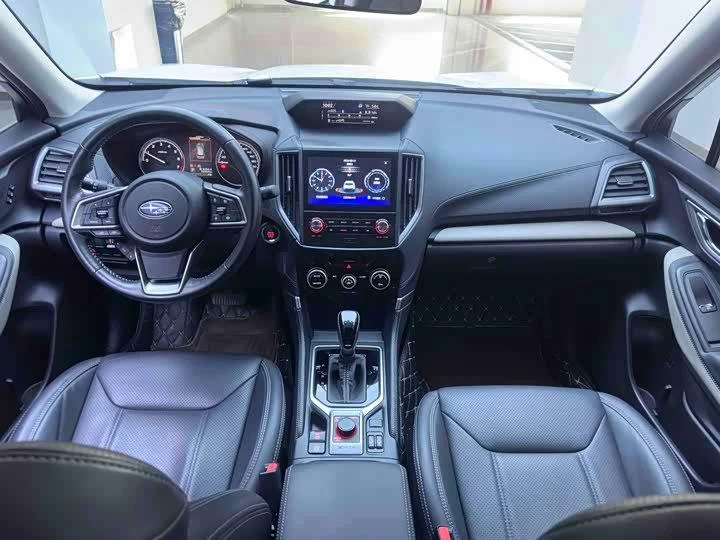 Subaru Forester 2022 2.0 i AWD Deluxe Edition EyeSight - миниатюра 3