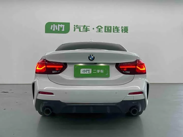BMW 1 Series 120i M Sports Yao Ye Edition 2023 - миниатюра 3
