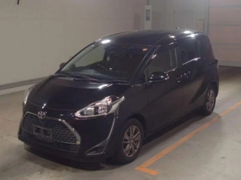 Toyota Sienta 1.5 2021 - изображение 1