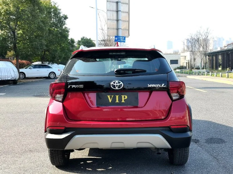 Toyota Yaris L Zhixuan X 1.5 CVT Luxury PLUS Edition 2022 - миниатюра 3