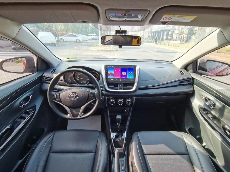 Toyota Yaris L Zhixuan X 1.5 CVT Luxury PLUS Edition 2022 - миниатюра 4