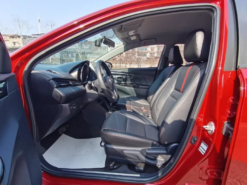 Toyota Yaris L Zhixuan X 1.5 CVT Luxury PLUS Edition 2022 - миниатюра 5