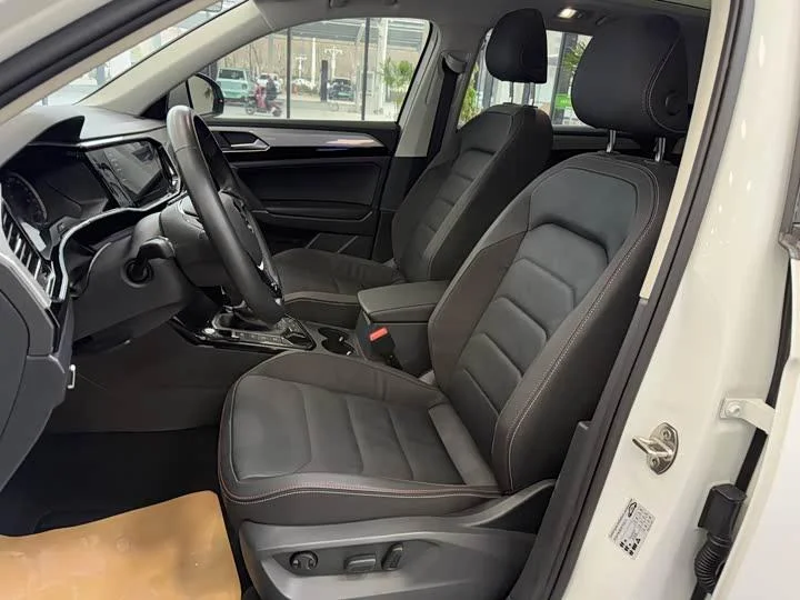 Volkswagen Tayron 1.4T 280TSI DSG Luxury Smart Edition 2022 - миниатюра 3
