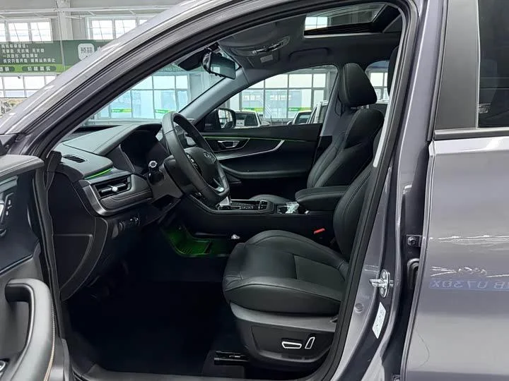 Chery Tiggo 8 230TCI Automatic Advanced Version 2023 - миниатюра 3