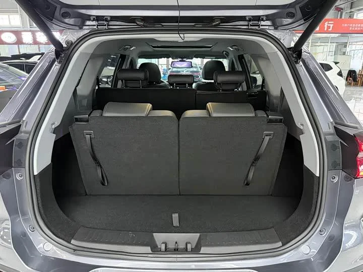 Chery Tiggo 8 230TCI Automatic Advanced Version 2023 - миниатюра 5