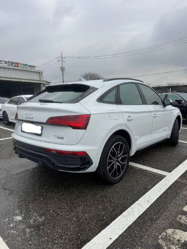 Audi Q5 40 TDI quattro Premium Sportback 2022 - миниатюра 2