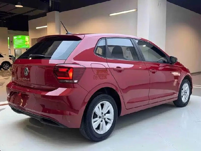 Volkswagen Polo 2021 Plus 1.5L AT Panorama Enjoyment Edition - миниатюра 2