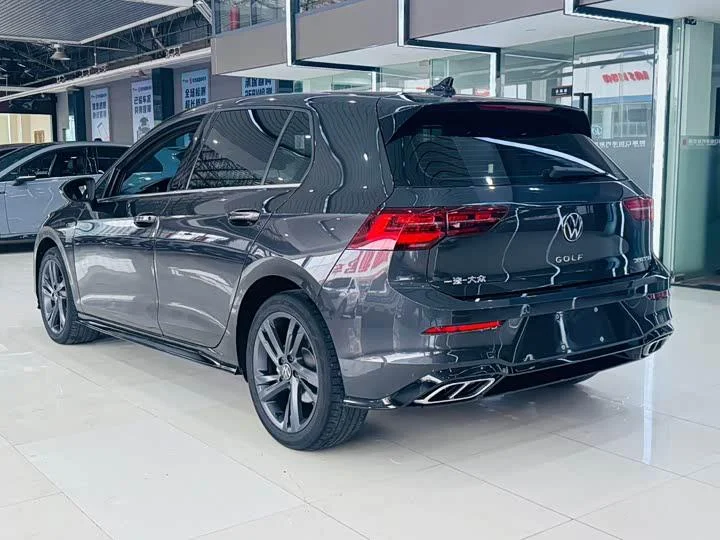 Golf 2023 280TSI DSG R-Line - миниатюра 2