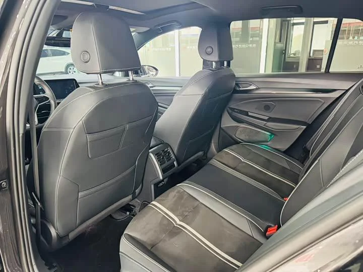 Golf 2023 280TSI DSG R-Line - миниатюра 4